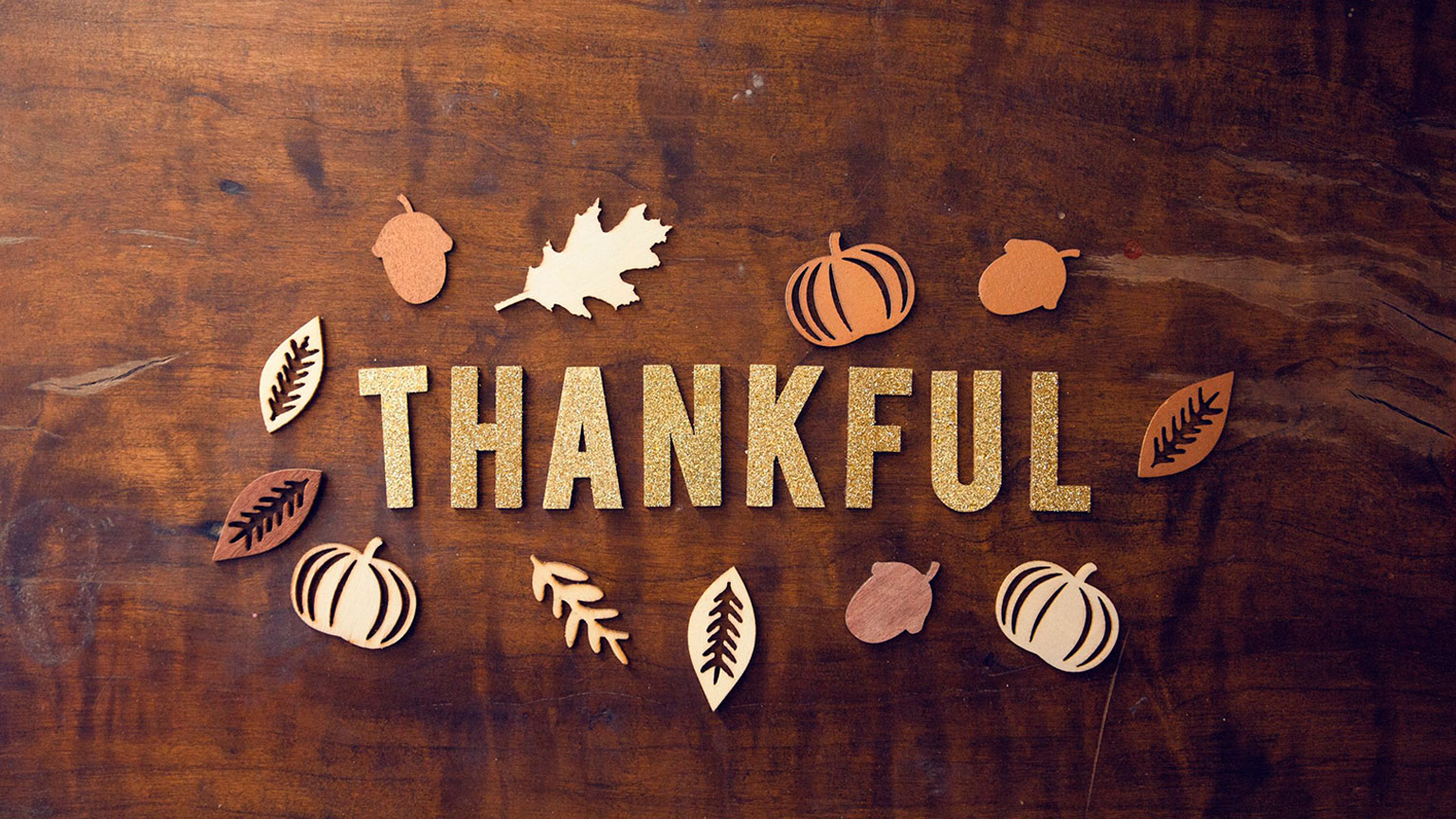 thanksgiving decorations on a table